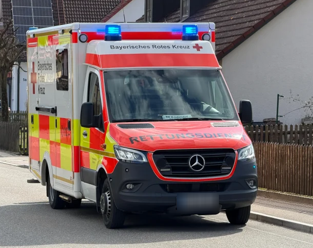 45-Jähriger stirbt bei Radlader-Unfall im Kieswerk