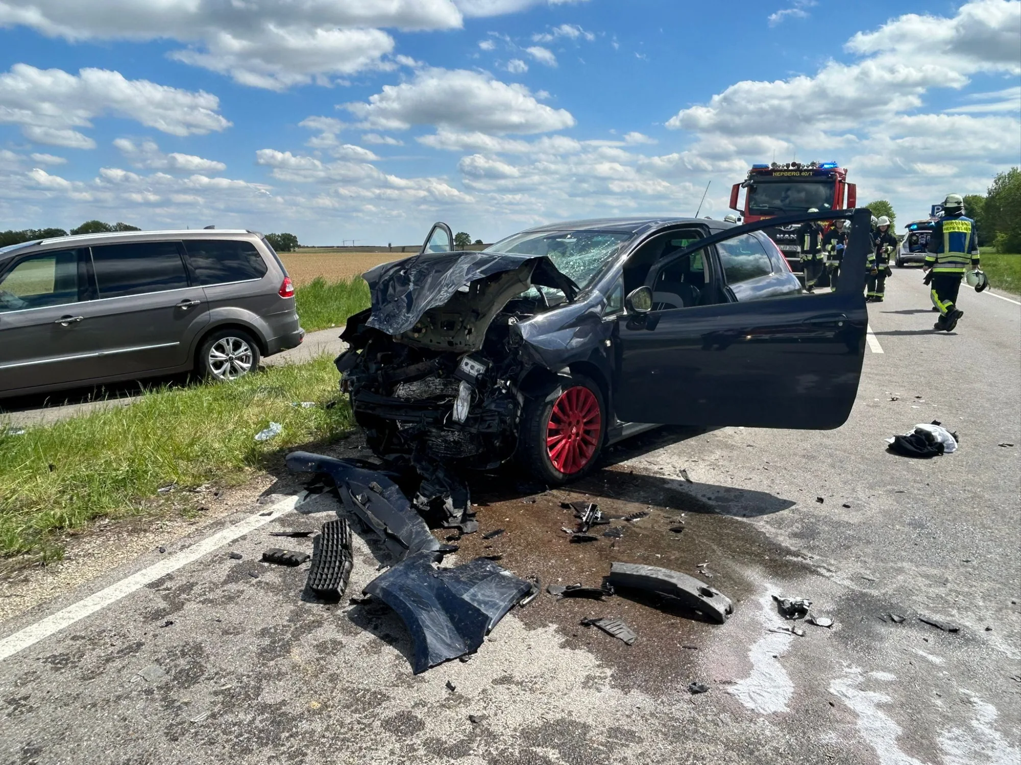Frontalzusammenstoß im Begegnungsverkehr