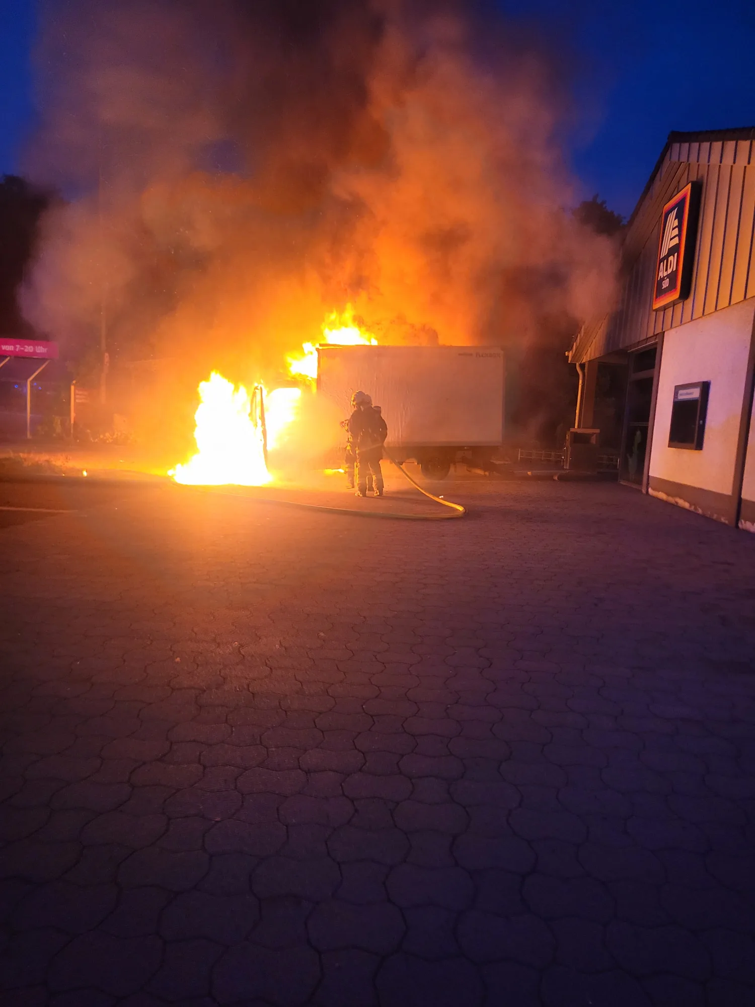 Lieferfahrt endet in Flammen