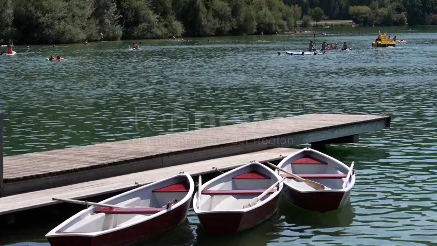 NÜRNBERG – Ein vierjähriges Kind verschwand am Dienstag (15.04.2025) am Wöhrder See. Trotz raschen Eingreifens eines Passanten kommt jede Hilfe zu spät. 🚨