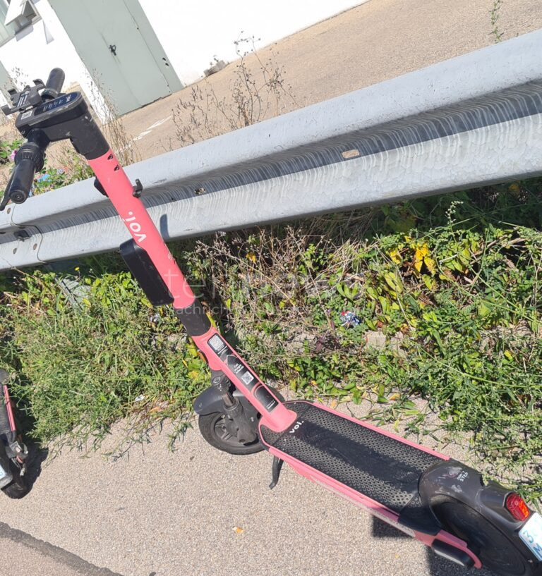 AUGSBURG-LECHHAUSEN – Polizei stoppt in der Nacht auf Donnerstag (03.04.2025) E-Scooter-Fahrer unter Drogeneinfluss. 🛴💨