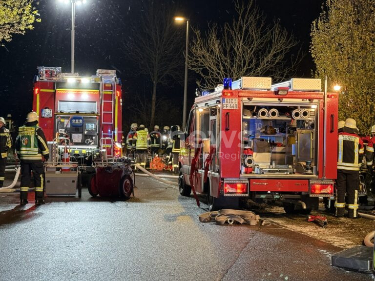 KASTL - 🔥 Brandstiftung am Dienstag (11.06.2025)! Täter zünden 2.000 Kubikmeter Hackschnitzel an - 20 Meter hohe Flammen! 🚒