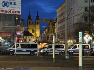  MAGDEBURG – Tragödie in Magdeburg am Freitag (20.12.2024): Anschlag auf Weihnachtsmarkt mit 4 Toten und 119 Verletzten. Täter verhaftet, Ermittlungen laufen.