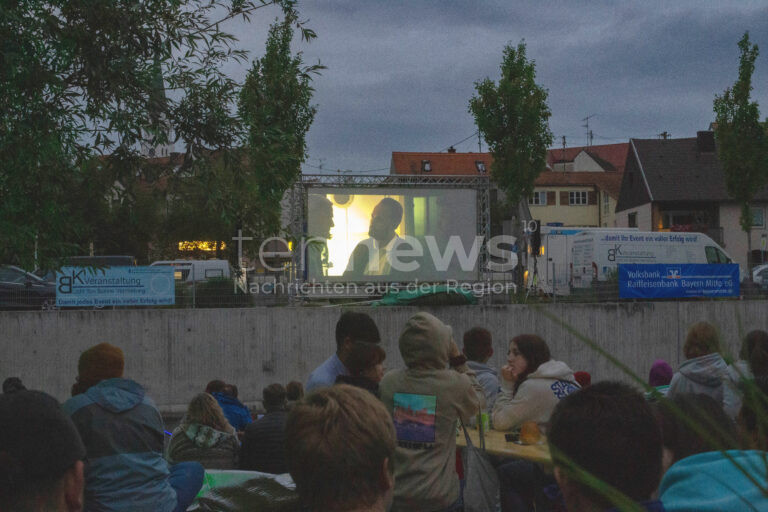 PFAFFENHOFEN AN DER ILM – Für die Kurzfilmnacht am Freitag (20.06.2025) sucht die Jugendtalentstation noch junge Filmschaffende 🎥✨ Einsendeschluss: 16. Mai!