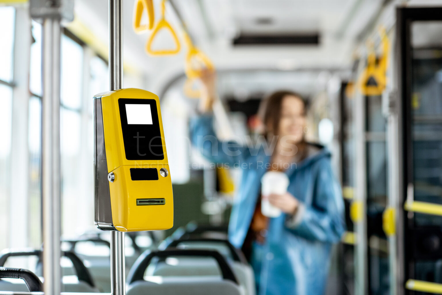 NEUBURG AN DER DONAU – Eine 30-jährige Frau fuhr am Dienstag (04.03.2025) wiederholt ohne gültiges Ticket in einem Bus. Polizei ermittelt. 🚌