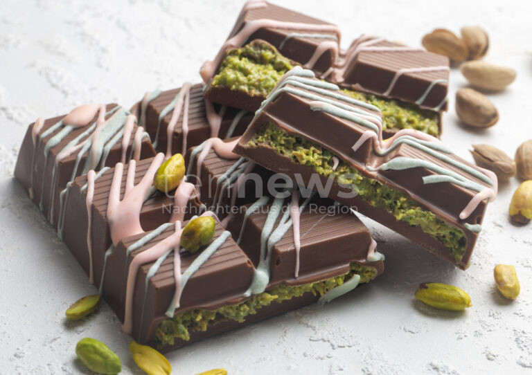 PFAFFENHOFEN AN DER ILM – Ein Zehnjähriger wurde am Freitag (28.02.2025) beim Stehlen von „Dubaischokolade“ erwischt. Die Polizei übergab ihn seinen Eltern 🍫