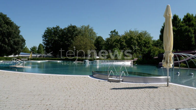 HIRSCHAID - 🏊‍♂ Schwimmabzeichen-Start am Freitag (07.06.2025)! Staatssekretär Kirchner eröffnet Aktionstage - 10 Millionen Euro für Seepferdchen! 💰