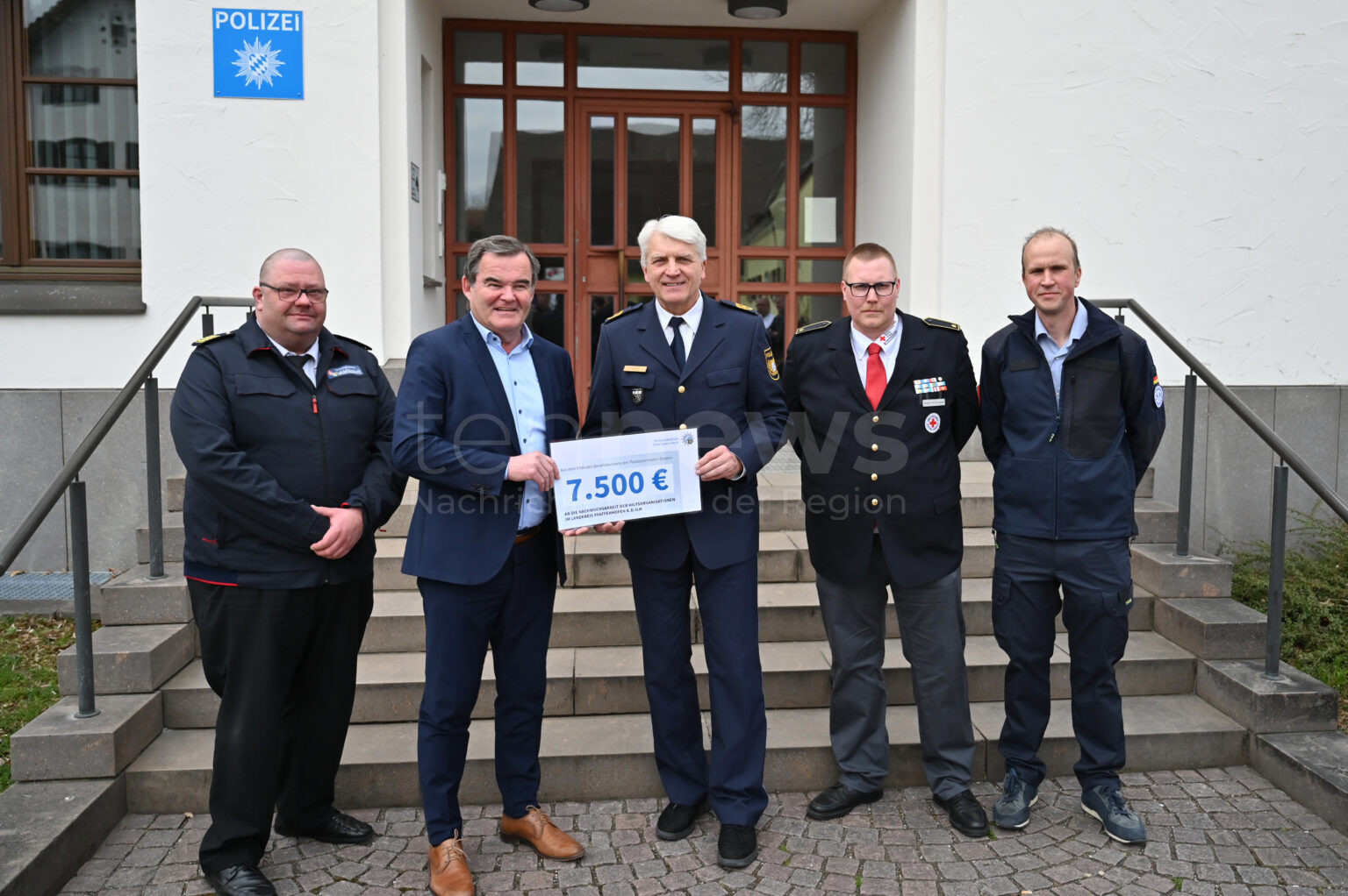 GEISENFELD – 7.500 Euro für den Nachwuchs von Feuerwehr, BRK und THW: Benefizkonzert des Polizeiorchesters setzt starkes Zeichen. 🎶🚒