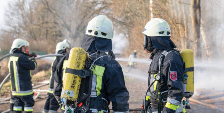 🔥 MÜNCHEN - Küchenbrand am Dienstag (09.09.2025) in Hadern! Senior (82) verletzt ins Krankenhaus - Feuerwehr löscht Flammen schnell! 🚒