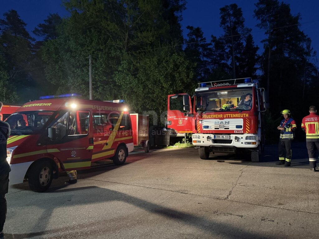 ERLANGEN – Ein Waldbrand ist am Mittwoch (30.04.2025) im Tennenloher Forst auf rund 15.000 Quadratmeter ausgebrochen. 🔥🌲Innenminister Herrmann vor Ort.
