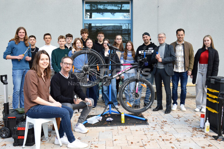 SCHWABACH - 🚲 Großes Stadtradeln startet am Sonntag (22.06.2025)! Adam-Kraft-Gymnasium legte im Vorjahr 34.000 Kilometer zurück und sparte 5 Tonnen CO2. Anmeldungen jetzt möglich! 🌳