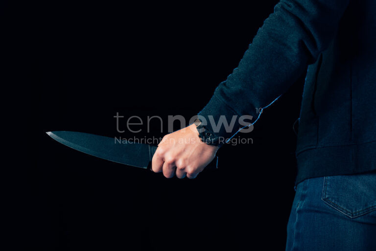NEUÖTTING – 🔪 Tötungsdelikt am Montagmorgen (23.06.2025): 64-Jähriger stirbt nach Auseinandersetzung mit Messer – Tatverdächtiger festgenommen 🚓
