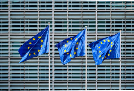 BRÜSSEL / BERLIN – 🇪🇺 EU-Kommission will Greenwashing-Gesetz „Green Claims Directive“ stoppen – Kritik am Freitag (20.06.2025) aus Wirtschaft und Politik ⚠️