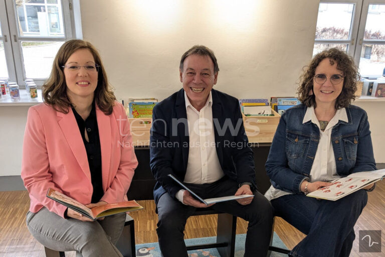 SCHROBENHAUSEN – Der Bundesfreiwilligendienst in der Stadtbücherei bietet spannende Aufgaben und wertvolle Erfahrungen für Jung und Alt. 📚✨