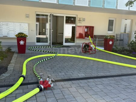 BAAR-EBENHAUSEN - Ein Rauchmelder verhindert am Donnerstag (01.05.2025) verhinderte Schlimmeres bei einem Brand im Wohnheim – niemand verletzt. 🚒🔥