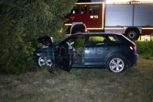 RENNERTSHOFEN - 🚑 Verkehrsunfall am Samstag (17.05.2025): Auto prallt gegen Baum – zwei Jugendliche schwer verletzt, Ermittlungen laufen! 🚔