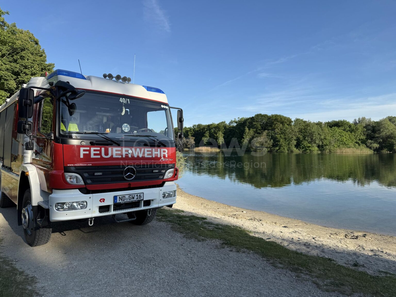 FRIEDBERG - 🚗 Pkw-Fahrer fuhr Feuerwehrfrau am Samstag (31.05.2025) leicht an und beleidigte sie. Polizei ermittelt und sucht Zeugen. ☎️