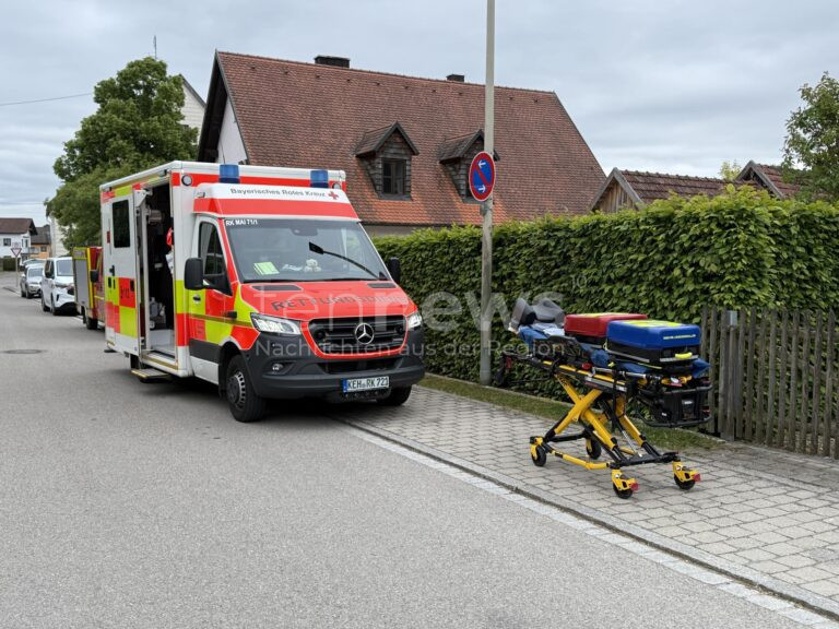 KÖNIGSMOOS - 🪜 Arbeitsunfall am Mittwoch (04.06.2025)! Arbeiter (53) stürzt drei Meter von Leiter! 🚑
