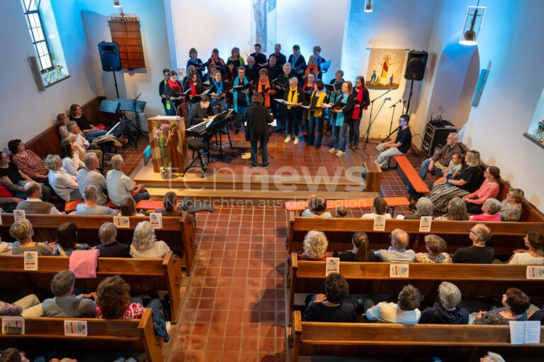 SCHROBENHAUSEN – 🎶 24-Stunden-Konzert (30.05.2025 – 31.05.2025) für Hochwasseropfer! 30 Musikgruppen – mit Star-Gast von „Sportfreunde Stiller“! 🎤