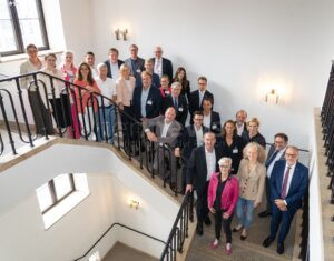 MÜNCHEN – 🚀 Aiwanger fordert am 27.06.2025 Milliarden vom Bund für die Raumfahrt: Bayern will Spitzenplatz in Europa sichern. 🛰️ ESA-Zeichnung soll steigen.