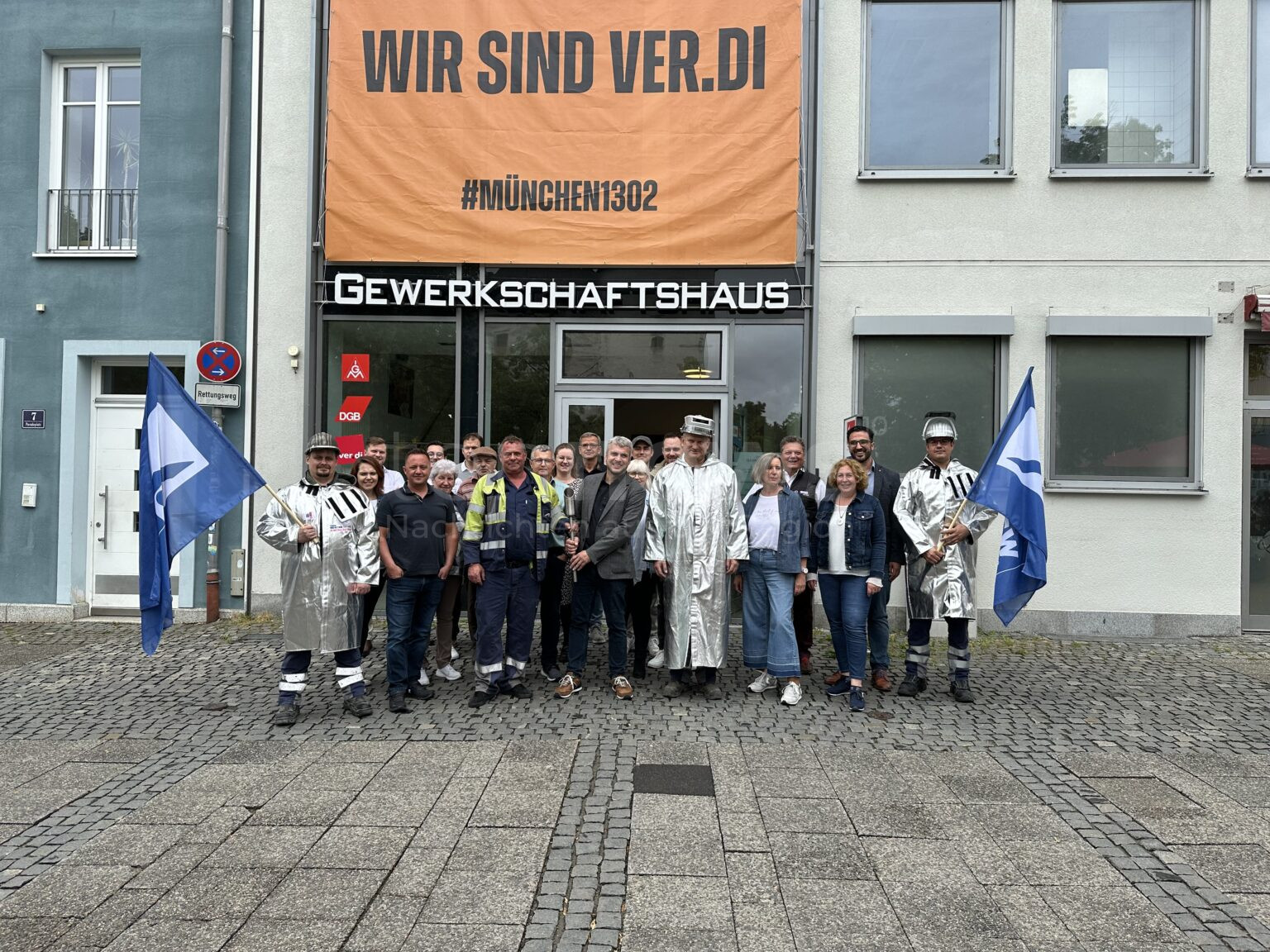 INGOLSTADT – 🔥 IG Metall bringt „Flamme der Solidarität“ nach Ingolstadt (02.06.2025) – Kritik an Industriepolitik, Petition gestartet. 🏭