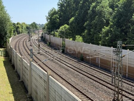 ROTH - 🚂 Bauzug-Entgleisung am Dienstag (24.06.2025) blockiert Strecke! Züge fahren nur bis Georgensgmünd, Schienenersatzverkehr im Einsatz! 🚌