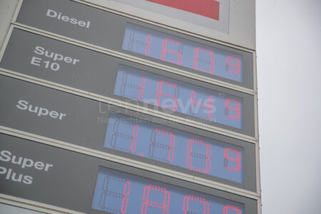 DEUTSCHLAND - ⛽ Spritpreise steigen trotz fallendem Ölpreis am Freitag (27.06.2025)! Diesel 5,4 Cent teurer - ADAC kritisiert Konzerne! 💸
