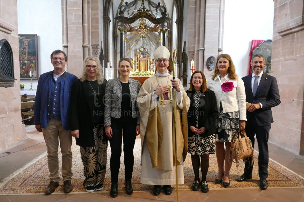 ASCHAFFENBURG - 🎉 115 Jahre Sozialdienst! Aschaffenburger SkF feiert Jubiläum am Freitag (06.06.2025) mit Bischof Jung - Vorsitzende nach 20 Jahren geehrt! ⛪