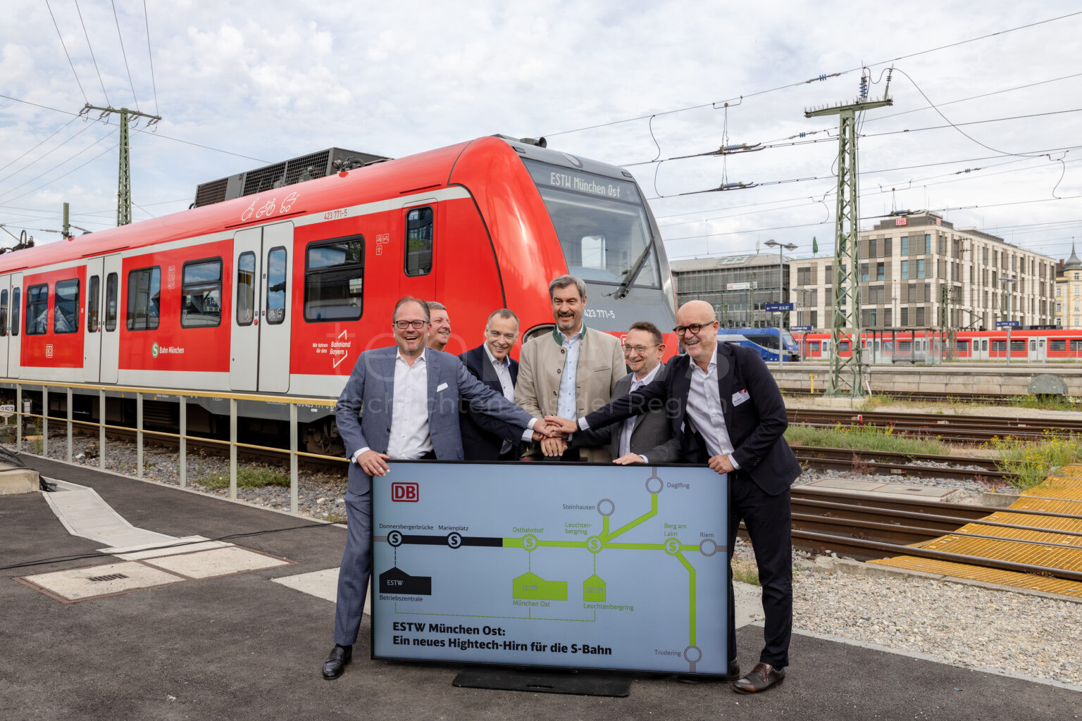 MÜNCHEN – 🚉 Neues Stellwerk in Betrieb: Seit dem 26.06.2025 sorgt moderne Technik für mehr Pünktlichkeit im S-Bahn-Netz! ⚙️