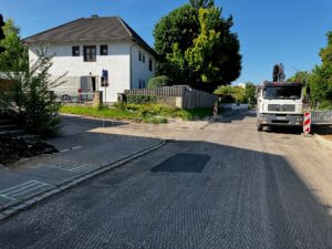 SCHROBENHAUSEN – Sperrung am 16.06.2025 in der Schulstraße ⚠️ Danach halbseitiger Verkehr bis zum 18. Juni.🚧