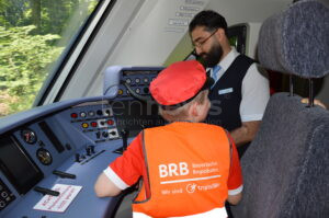 AUGSBURG - 🚂 Bahn hautnah am Sonntag (29.06.2025): Kids Express begeistert mit Durchsagen im Führerstand und Fahrt zur historischen Drehscheibe! 👧👦