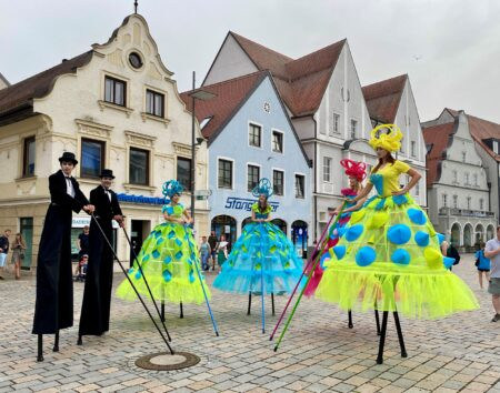 PFAFFENHOFEN AN DER ILM - 🎵 Heute starten die Langen Nächte der Kunst und Musik! Kostenloses Festival verwandelt Innenstadt! 🎨