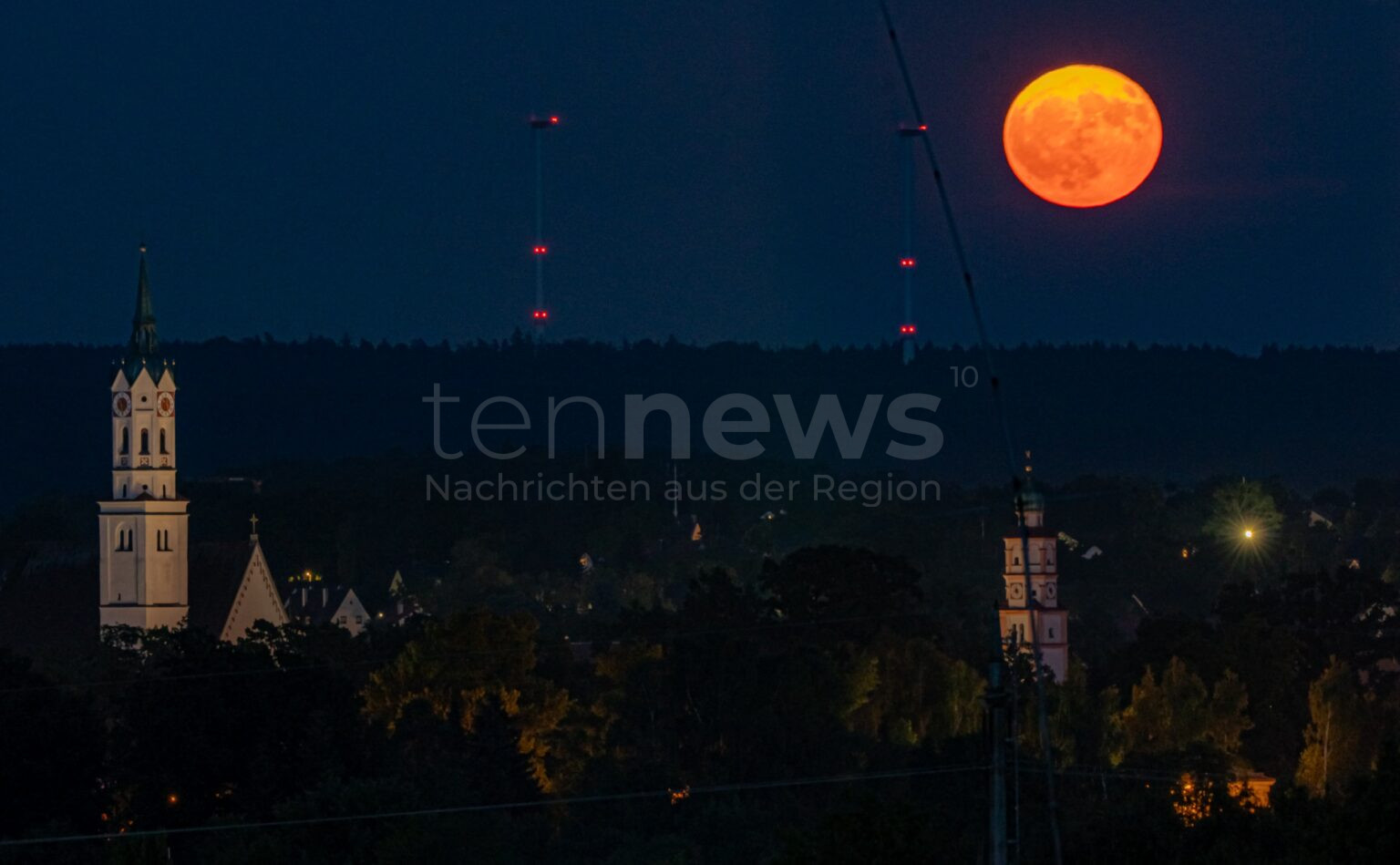 SCHROBENHAUSEN - 🌕 Seltener Erdbeermond am Mittwochabend (11.06.2025)! Spektakuläres Himmelsereignis nach 18 Jahren - nächstes Mal 2043! 🌙