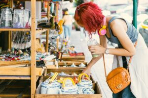 FÜRTH - Freitag (27.06.2025) startet der Grafflmarkt ins Jubiläum: 50 Jahre Trödel, Begegnung & Kuriositäten – jetzt skurrile Käufe einsenden! 🛍️🎉