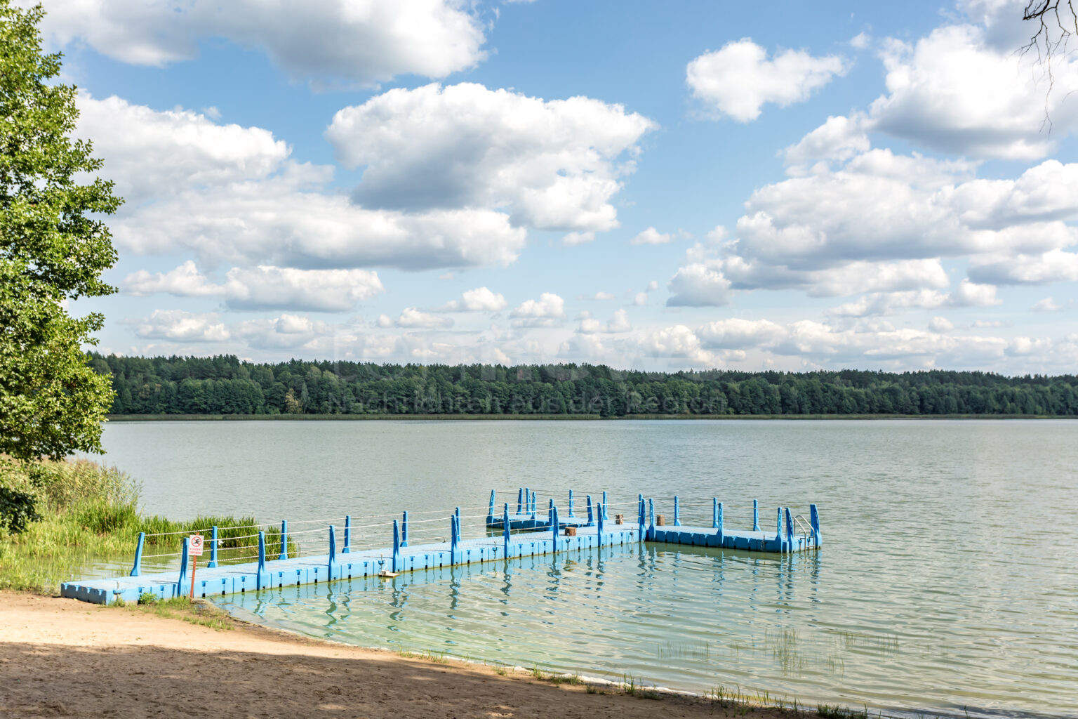 💧 Bayerns Badeseen überzeugen mit Top-Wasserqualität! Wo Sie bedenkenlos baden können – und wo Vorsicht geboten ist. 🏖️