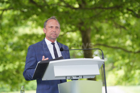 MÜNCHEN – 💻 Bayern startet neue Digital-Initiative: CDR-Projekt für kleine und mittlere Unternehmen und Online-Seminare für Verbraucher gestartet! 🧠