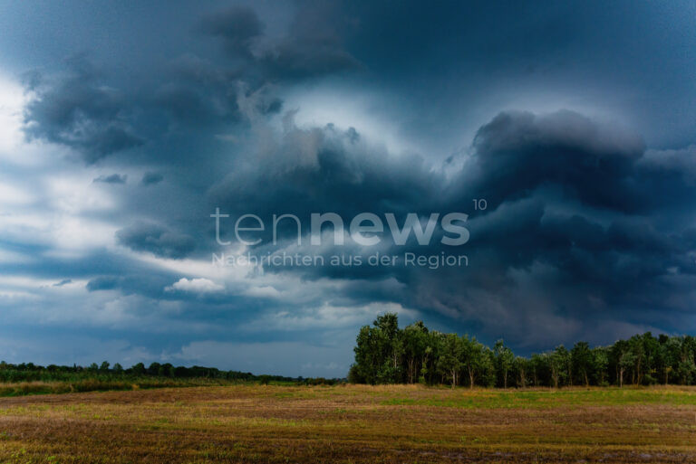 ⛈ ⚡ Gewittergefahr in den Bergen drastisch unterschätzt! Blitze, Hagel, Orkanböen - erfahren Sie, welche tödlichen Gefahren auf Bergsteiger lauern.