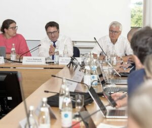 MÜNCHEN - 📈 Wirtschaft am Donnerstag (03.07.2025): Staatssekretär Gotthardt stellt Bayerns Strategie zu Raumfahrt, Industrie und E-Mobilität vor! 🚀