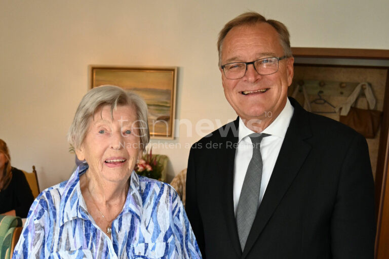BAMBERG - 🎂 Geburtstag am 23. Juli 2025! OB gratuliert ältester Bürgerin Mathilde Pfau zum 106. Geburtstag - überlebte Kriege! 👵