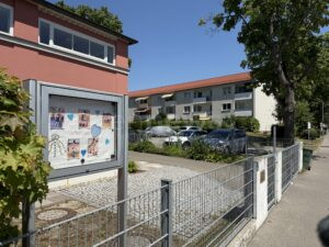 NEUBURG AN DER DONAU - 👊 Gewalt im Kindergarten am Montag (30.06.2025)! Vater (30) schlägt Erzieher brutal - drei teils schwer Verletzte! 🚑