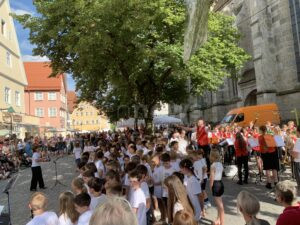 NÖRDLINGEN - 🎵 Konzert heute Freitag (18.07.2025) am Marktplatz! Nachwuchstalente und Blaskapelle Lehmingen - Eintritt frei! 🎺