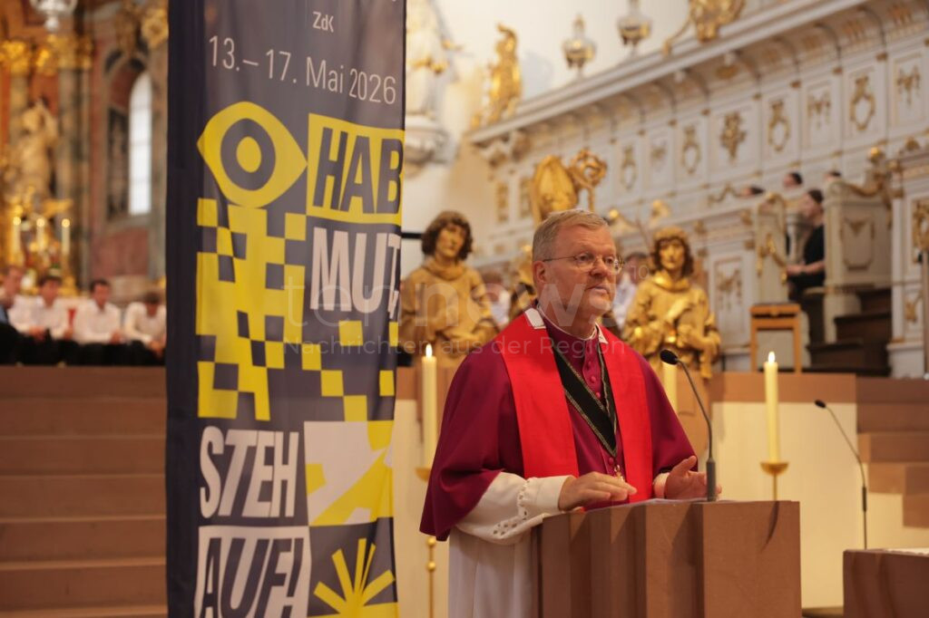 WÜRZBURG - ⛪ Abendgebet eröffnet Kiliani-Wallfahrtswoche am Samstag (05.07.2025)! Junge Domkantorei im Neumünster - irische Delegation dabei! 🎵