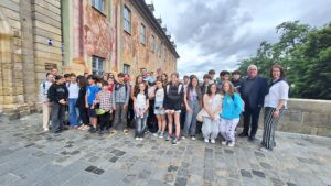 BAMBERG - 🇫🇷 40 Schüler aus Partnerstadt Rodez bis 23.07.2025 zu Gast! Zweiwöchiger Austausch mit Stadtführung und Ausflügen! 🏛