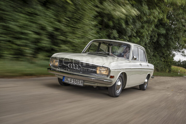 INGOLSTADT - 🚘 Vor 60 Jahren startete der F 103 am 13.08.1965 in Ingolstadt – der erste Audi nach dem Krieg rettete die Marke und prägte ihre Zukunft! 🏭