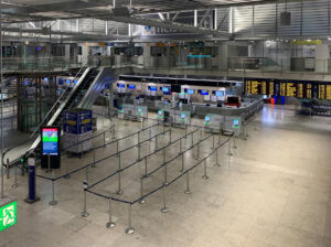 NÜRNBERG - ✈️ Doppeltes Jubiläum am Airport! "70 Jahre Flughafen" bereits im April, am Freitag (18.07.2025) rundet die Abflughalle 2 auf 50 Jahre! 🎂