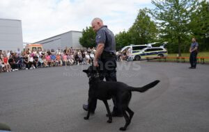SCHWEINFURT - 🏢 Am morgigen Samstag (26.07.2025) Tag der offenen Tür beim Zoll! Zollhunde-Vorführungen um 11 und 14 Uhr - Eintritt frei! 🐕