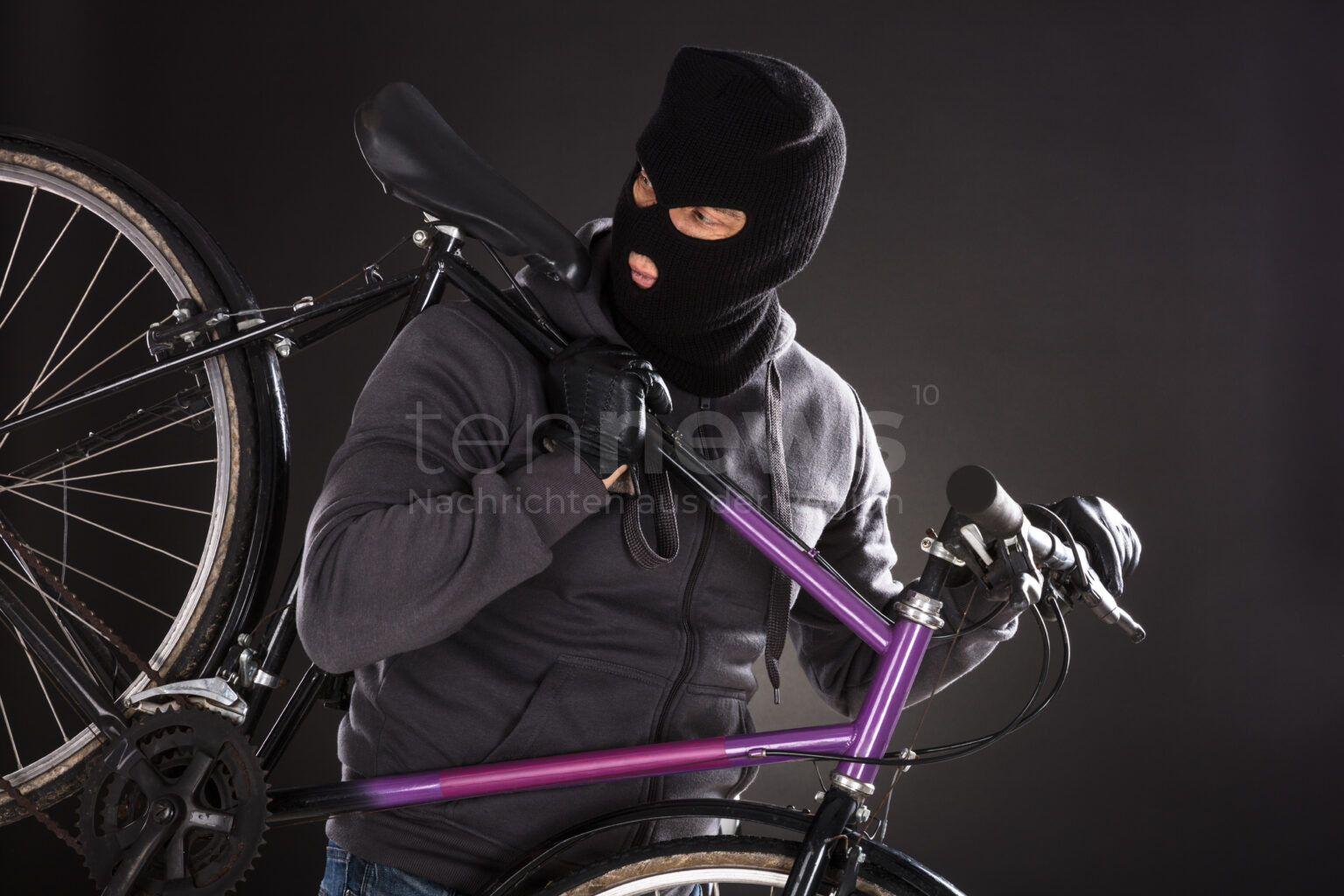 NÜRNBERG - 🚲 Fahrrad-Registrierung am Donnerstag (17.07.2025)! Polizei registriert kostenlos - über 3.500 Diebstähle in Mittelfranken! 🔒
