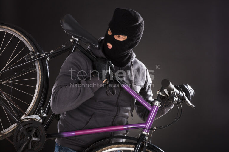NÜRNBERG - 🚲 Fahrrad-Registrierung am Donnerstag (17.07.2025)! Polizei registriert kostenlos - über 3.500 Diebstähle in Mittelfranken! 🔒