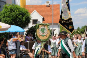 WEILACH - 🎉 Prachtvoller Festumzug der Edelweiß-Schützen am Sonntag (13.07.2025)! Tausende feierten 100 Jahre Vereinsgeschichte mit! 🎺