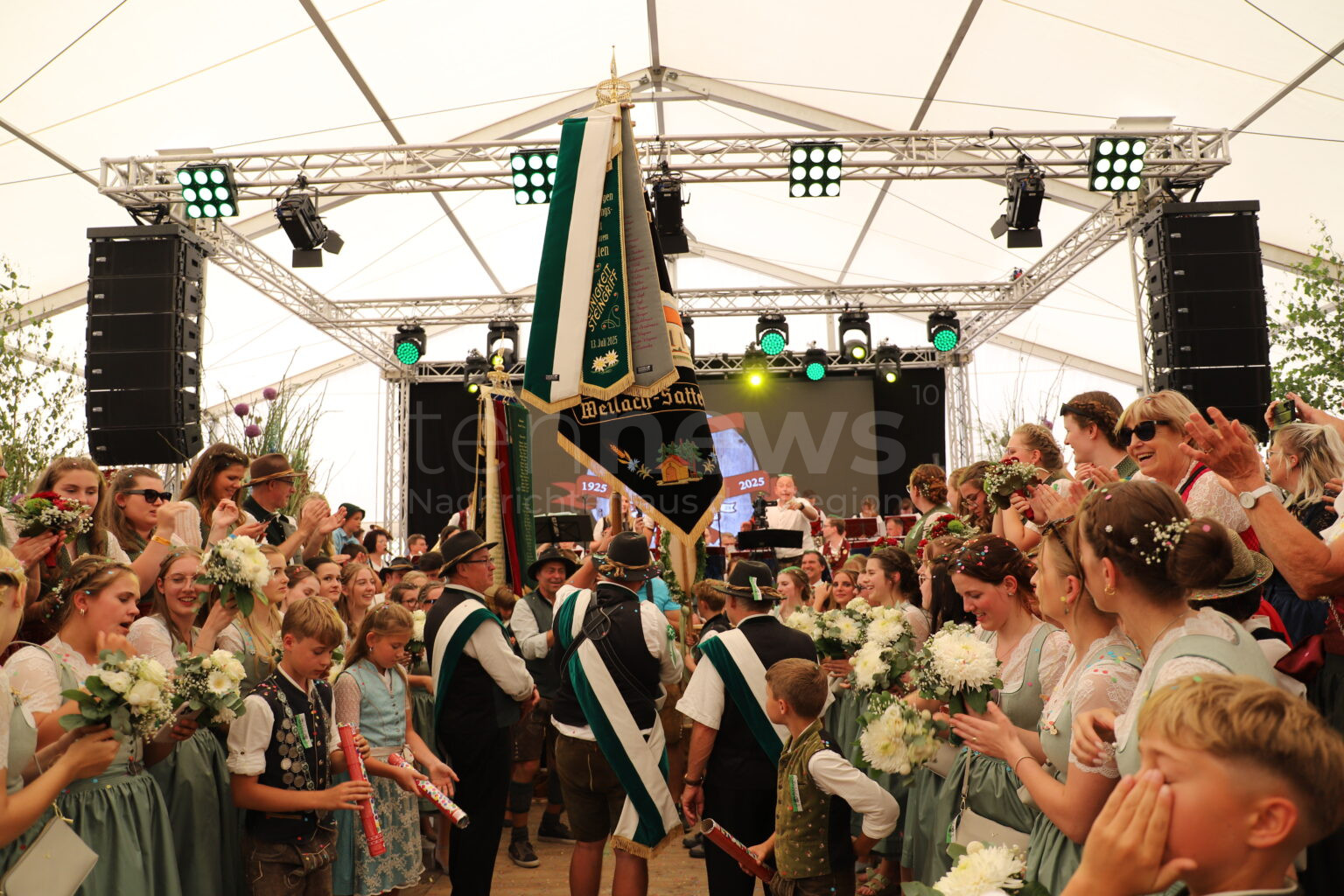 WEILACH - 🎉 Prachtvoller Festumzug der Edelweiß-Schützen am Sonntag (13.07.2025)! Tausende feierten 100 Jahre Vereinsgeschichte mit! 🎺